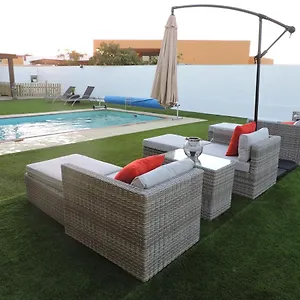 Villa Ventura. Espectacular. Piscina Climatizada., Caleta de Fuste